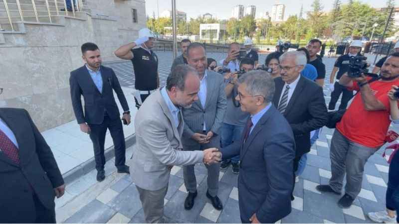 Niğde Valisi Dr. Cahit Çelik göreve başladı