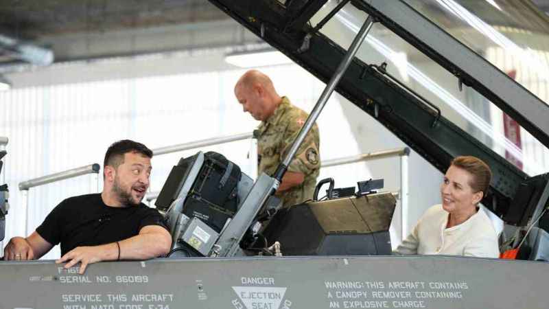 Danimarka’dan Ukrayna’ya 19 adet F-16 savaş uçağı