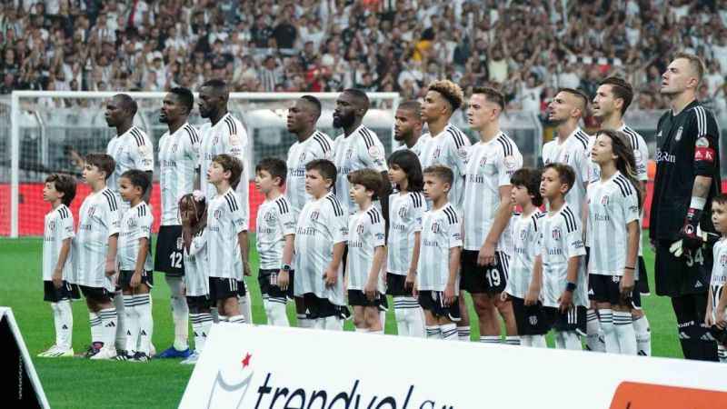 Beşiktaş, Dinamo Kiev maçları için UEFA’ya kadro bildirdi