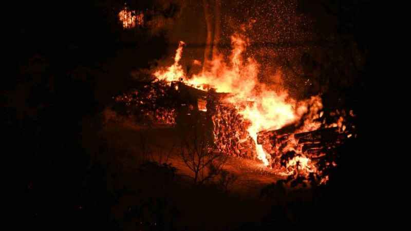 Yunanistan’daki orman yangınında 18 kişinin cansız bedenine ulaşıldı