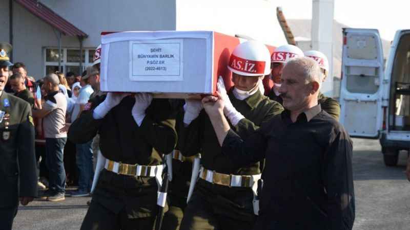Şehit Piyade Er Bünyamin Barlık son yolculuğuna uğurlandı