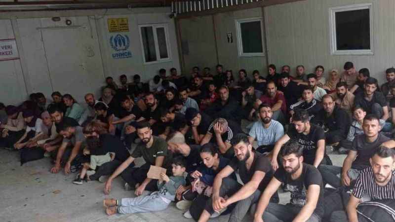 Edirne’den Bulgaristan’a geçmeye çalışan 89 göçmen yakalandı