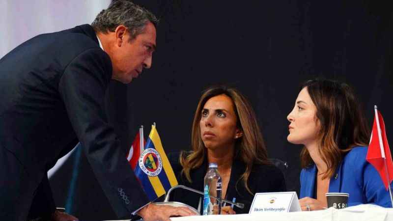 Fenerbahçe Stadı’nın isim değişikliği için yönetime yetki verildi