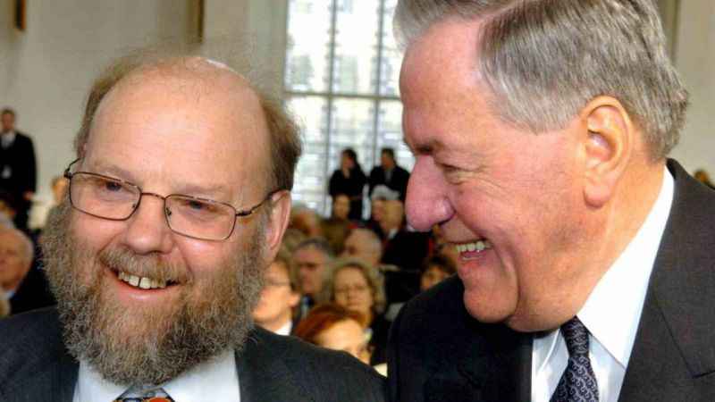 Koyun Dolly’i klonlayan bilim adamı Ian Wilmut 79 yaşında hayatını kaybetti