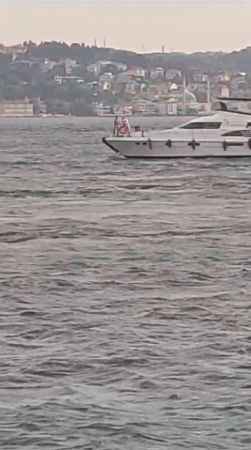 Beşiktaş’ta tekne alabora oldu, 4 kişi kurtarıldı