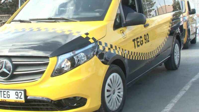 İstanbul’da taksi karmaşası devam ediyor, taksici esnafı sorunun çözülmesini bekliyor