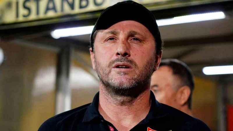 İstanbulspor’da Fatih Tekke dönemi sona erdi