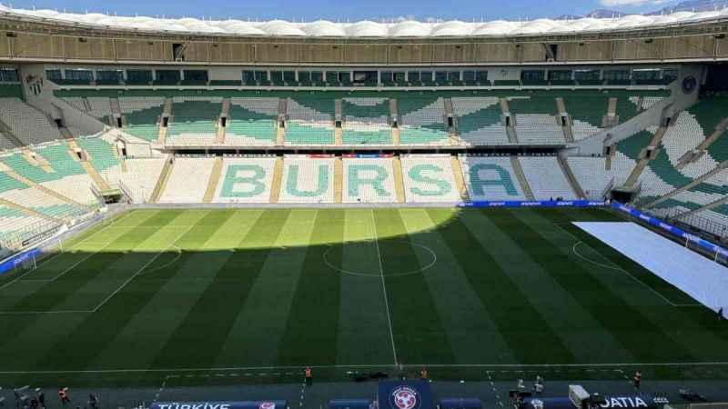 Bursaspor, stat ismini ’Yüzüncü Yıl Atatürk Sütaş Stadyumu’ olarak değiştirdi