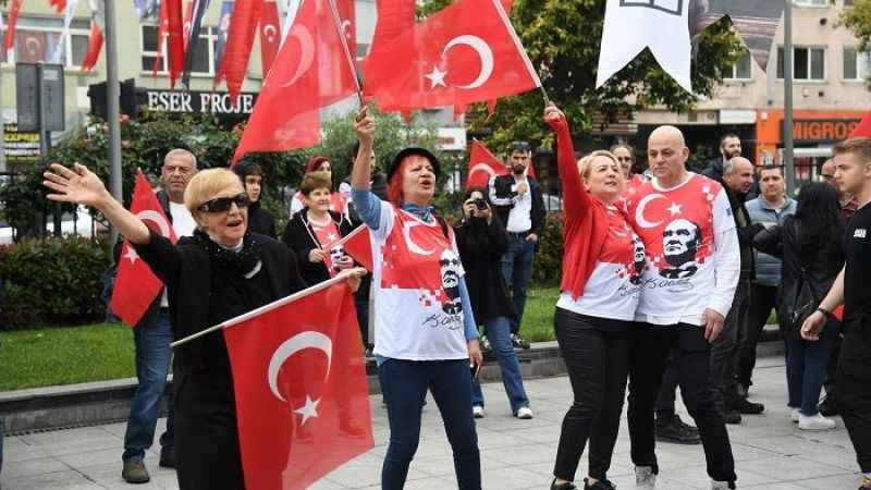 19 Mayıs kutlamalarının adresi Kadıköy yine rengarenk