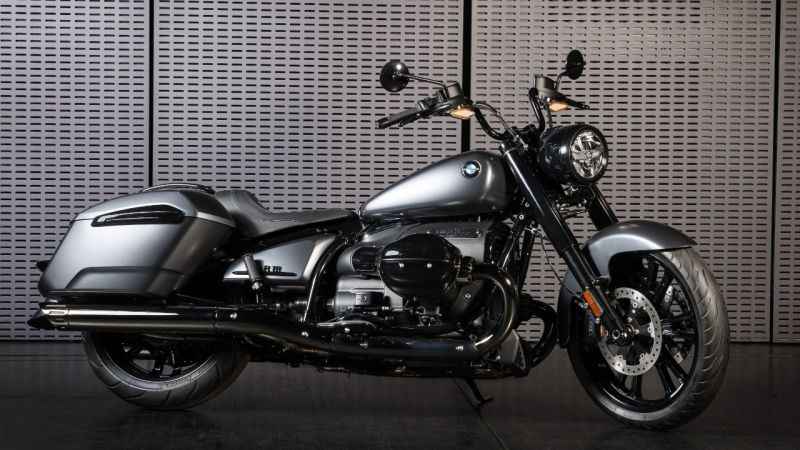 BMW Motorrad'ın iki yeni modeli R 18 Roctane ve R 12 nineT tanıtıldı