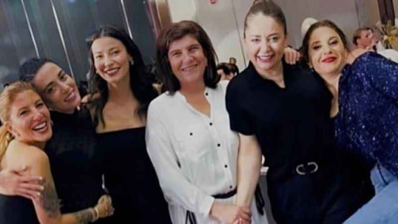 Kızılcık Şerbeti'nden görkemli sezon finali kutlaması