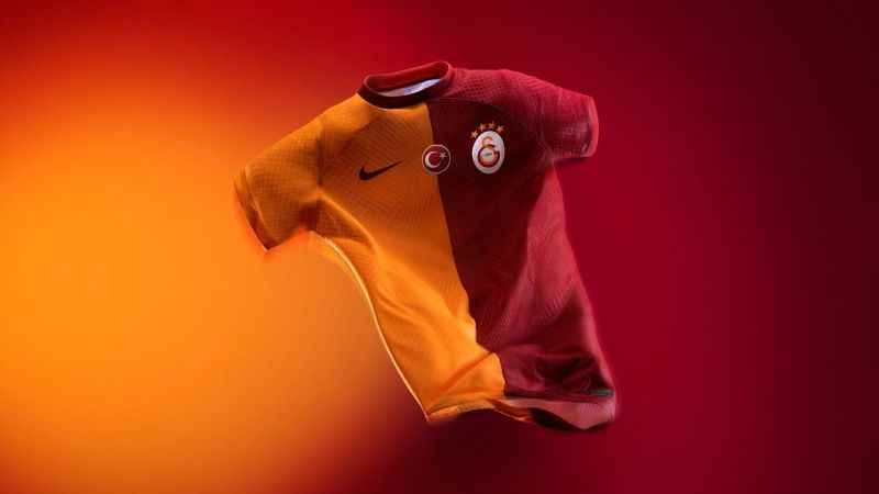 Galatasaray'ın parçalı forması yeniden sahalarda 