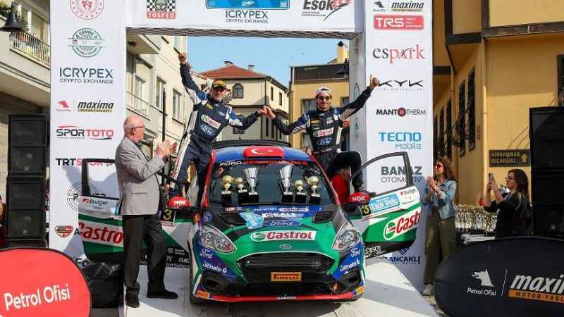 Castrol Ford Team Türkiye, Eskişehir Rallisi’nde  Markalar Birinciliği Kupasını kazandı