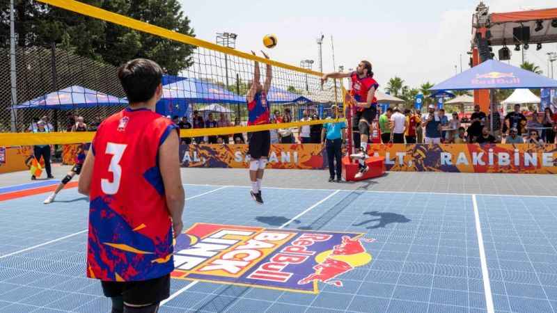 Red Bull Back Line’a başvurular başladı