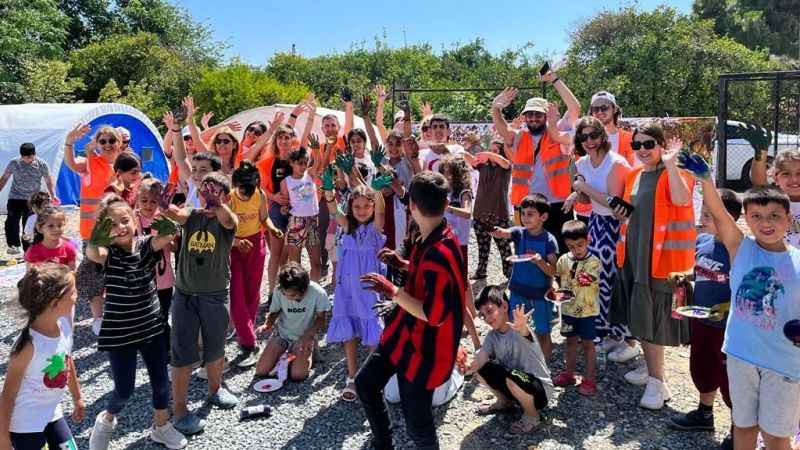 Boyner Grup gönüllüleri Mor Yerleşkeler’de çocuklarla bir araya geldi