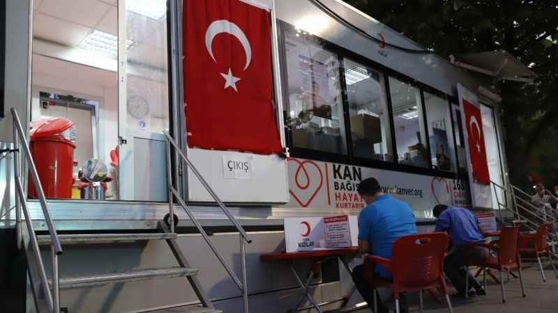 Türk Kızılay’ın kan bağışı ekipleri 15 Temmuz’da meydanlarda olacak