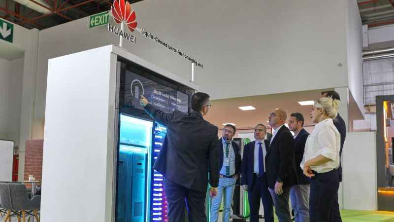 Huawei'den elektrikli araçlar için hızlı şarj teknolojisi