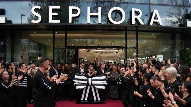 Sephora, Türkiye’deki ilk amiral mağazasını Bağdat Caddesi’nde açtı