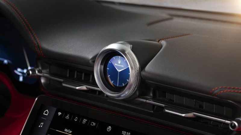 Maserati, Yeni Maserati GranCabrio'yu sunuyor