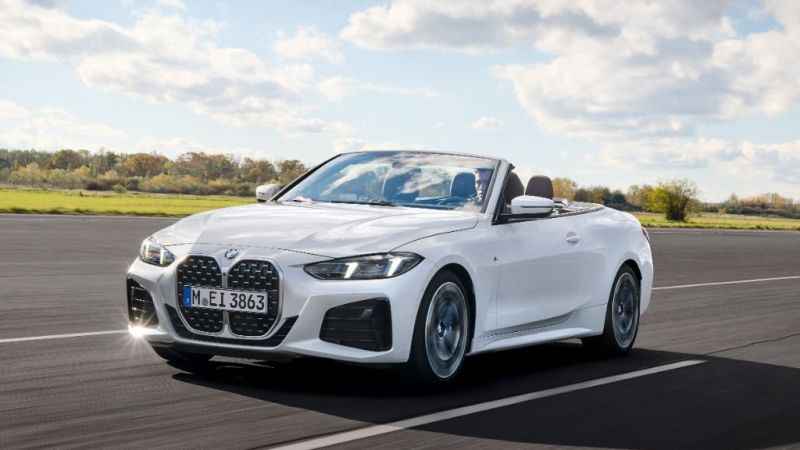 Segmentinde dünya lideri yeni BMW 4 Serisi Coupé ve Cabrio satışa sunuldu Segmentinde dünya lideri yeni BMW 4 Serisi Coupé ve Cabrio satışa sunuldu