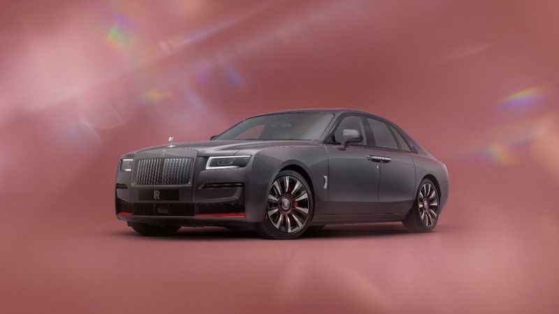 ’Rolls-Royce Ghost Prism’’ çağdaş tasarımdan esinlendi 