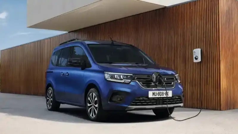 Renault’dan hafif ticari atağı: Yeni Kangoo ailesi Türkiye’de