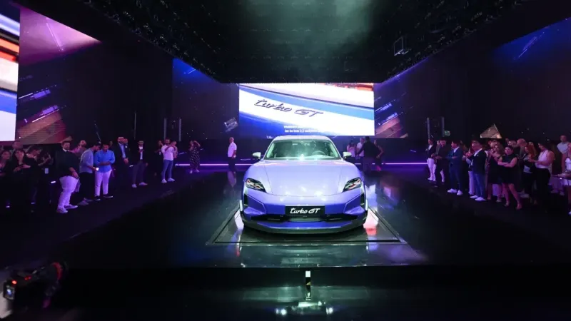 Yeni Porsche Taycan “duyguların ötesinde” bir deneyimle tanıtıldı