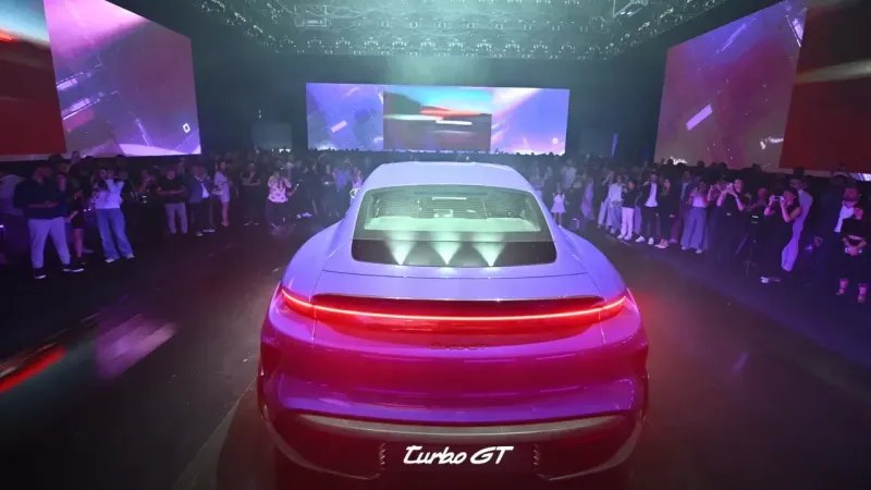 Yeni Porsche Taycan “duyguların ötesinde” bir deneyimle tanıtıldı