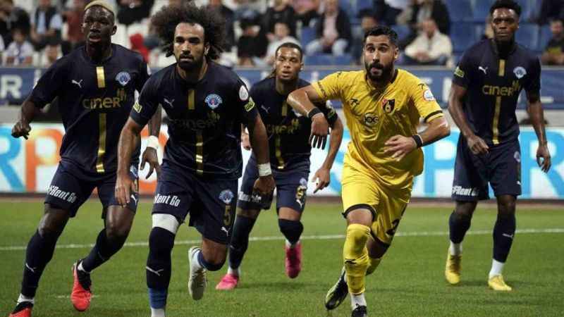 Trendyol Süper Lig: Kasımpaşa: 3 - İstanbulspor: 1