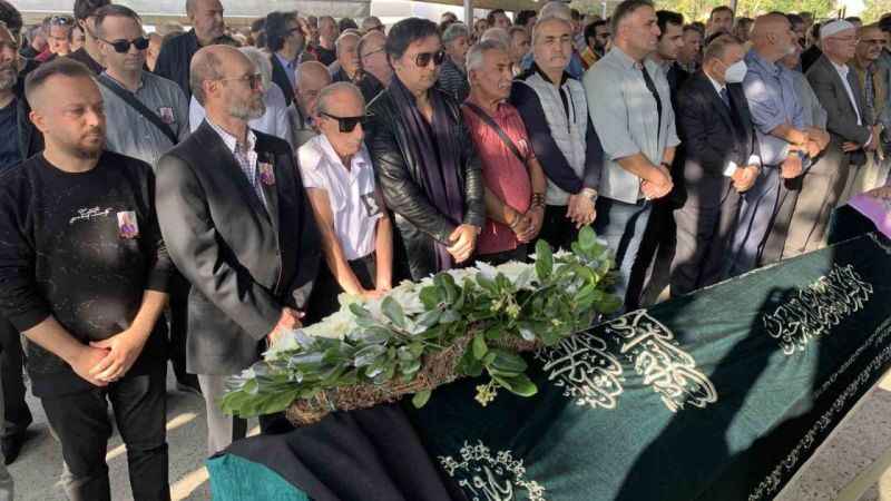 Ünlü dublaj sanatçısı Jeyan Mahfi Ayral Tözüm son yolculuğuna uğurlandı