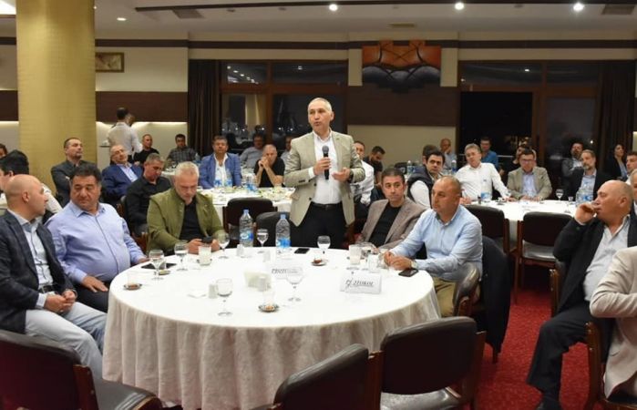 Salihli’de üzüm değerlendirme toplantısı yapıldı