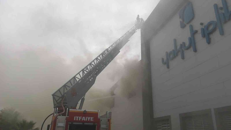 Şanlıurfa’da iplik fabrikasında korkutan yangın