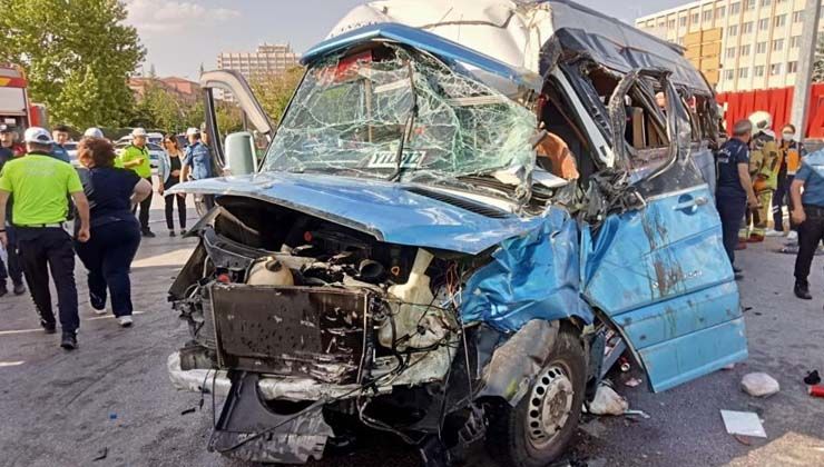 Ankara’da feci kaza: Dolmuş defalarca takla attı