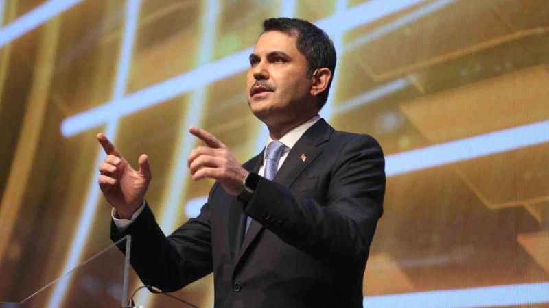 Sanatçı Orhan Gencebay, İstanbul Büyükşehir Belediye Başkan Adayı Murat Kurum’a özel şarkı besteledi