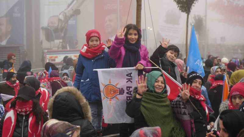 Cumhurbaşkanı Erdoğan: “Deprem şehirlerimizi tamamen ayağa kaldırana kadar dinlenmeyeceğiz”