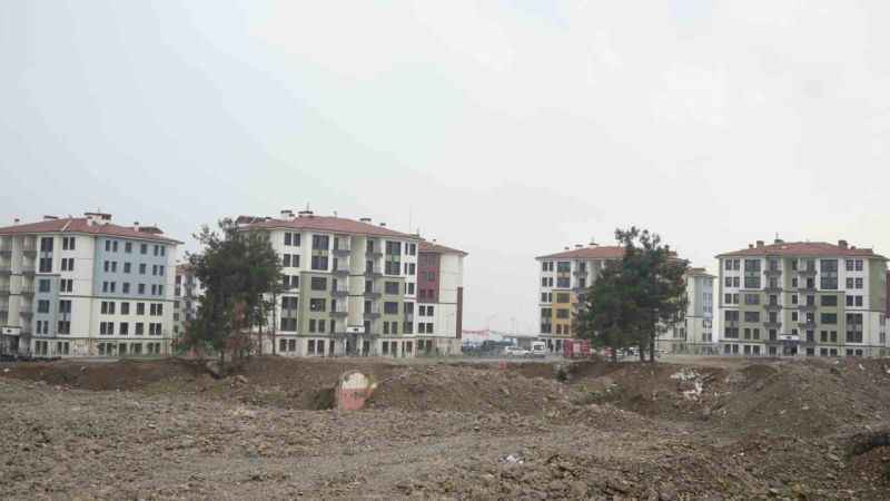 Gaziantep’te depremzedelerin kura heyecanı