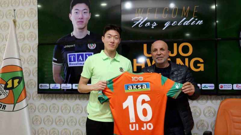 Alanyaspor Güney Koreli forvet Hwang’ı kadrosuna kattı