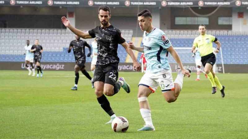 Başakşehir penaltılarla çeyrek finale çıktı