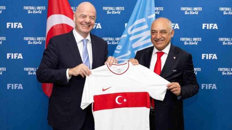 TFF Başkanı Büyükekşi’den FIFA Başkanı Infantino’ya ziyaret