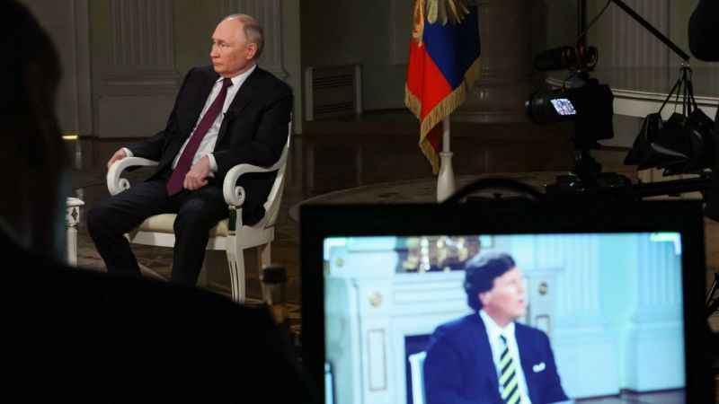 Putin: “Ukrayna heyeti İstanbul’da barış belgesi imzalamaya hazırdı, ancak Johnson onları caydırdı”