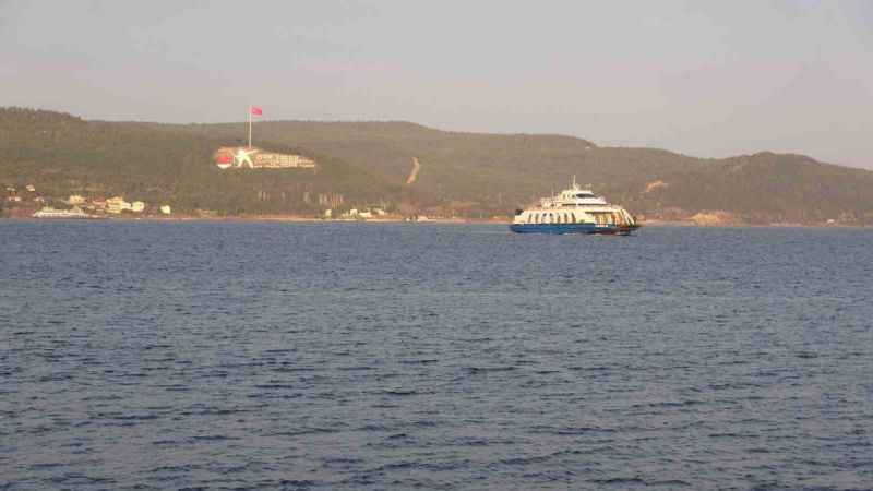 Bozcaada ve Gökçeada’ya bazı feribot seferlerine fırtına engeli