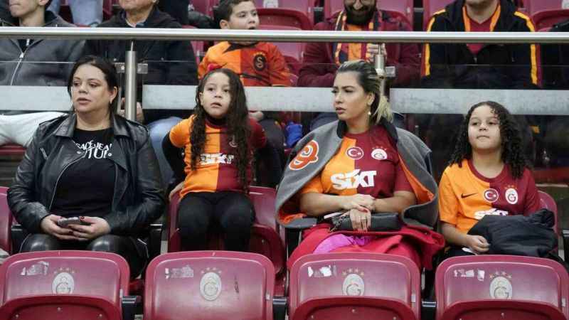Galatasaray - Başakşehir maçını 45 bin 811 taraftar izledi
