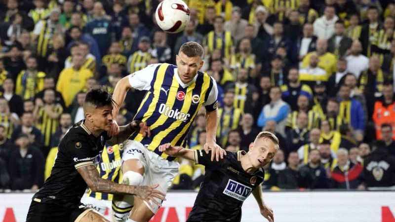 Dzeko, 5 maç sonra fileleri havalandırdı