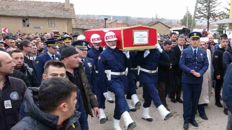 Araç kazasında şehit olan asker Kütahya’da toprağa verildi