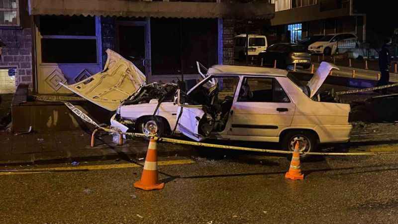Ankara’da iki otomobil çarpıştı: 1 ölü, 2 yaralı