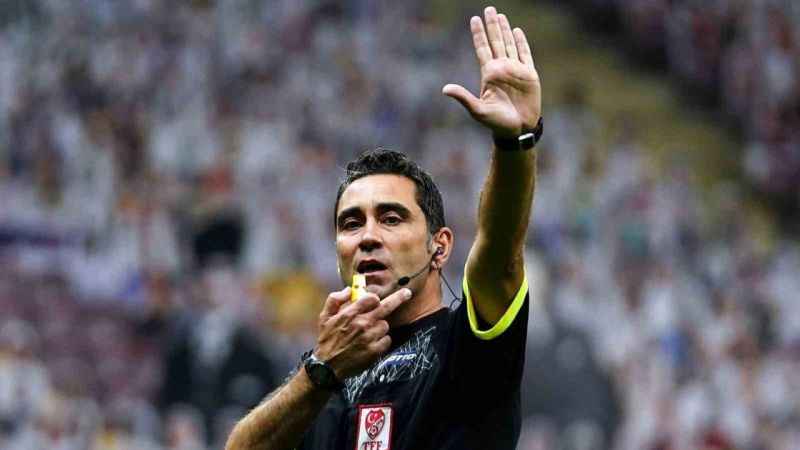 Hatayspor - Sivasspor maçının VAR hakemi Koray Gençerler