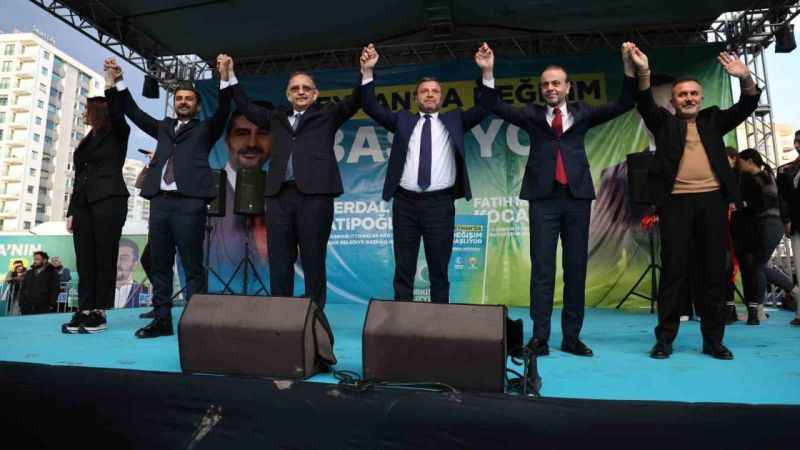 Bakan Özhaseki: “Deprem değil, kötü bina öldürür”