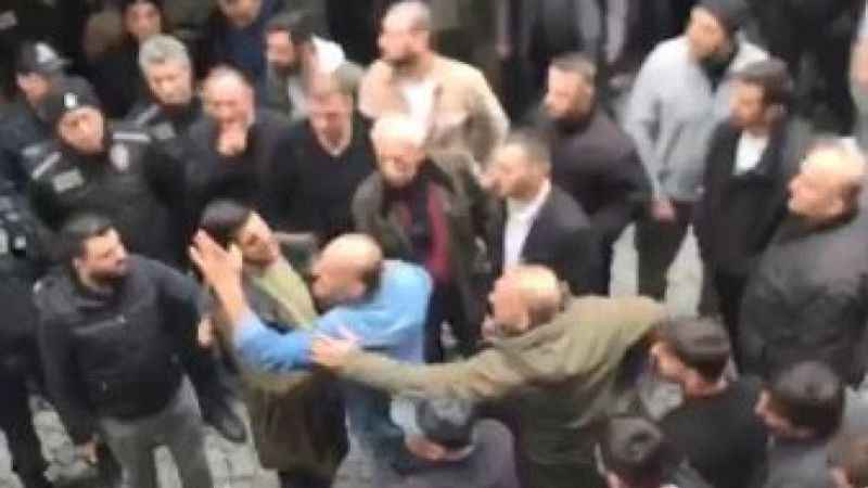 Hopa’da CHP’nin liste tartışması yumruklu kavgaya dönüştü