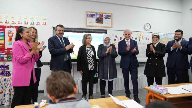 Ümraniye’de 820 öğrenci yeni okuluna kavuştu