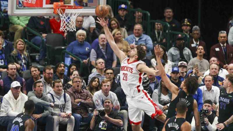 Houston, Phoenix’i devirirken, Alperen Şengün’den double-double geldi